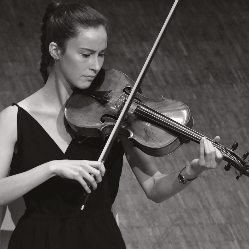 Anna Sypniewski - Vague Classique 2025
